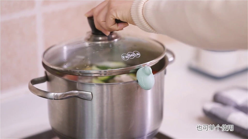 Anti-Overflow Clip Holder Preventing Lid Up Pot Soup Kitchen by SimplerLife (1 year ago)