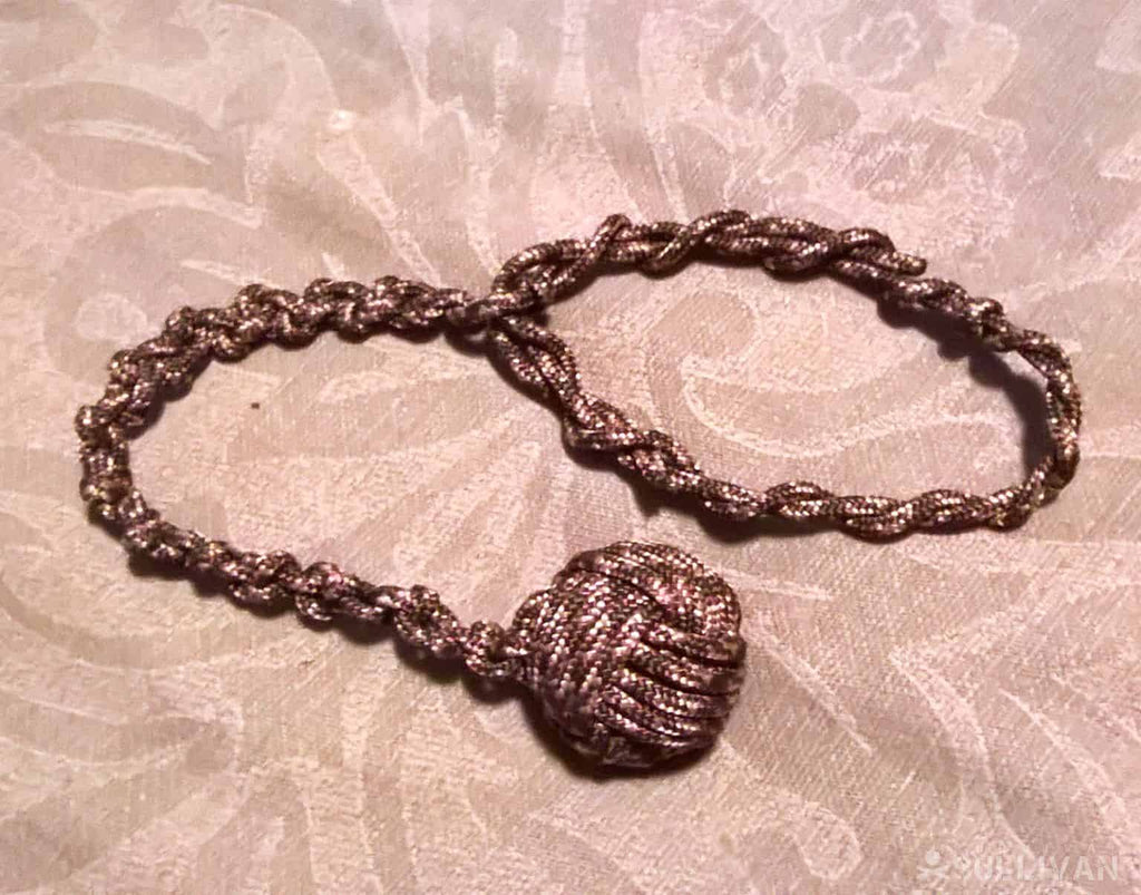 13 Paracord Projects that are Easy to Make