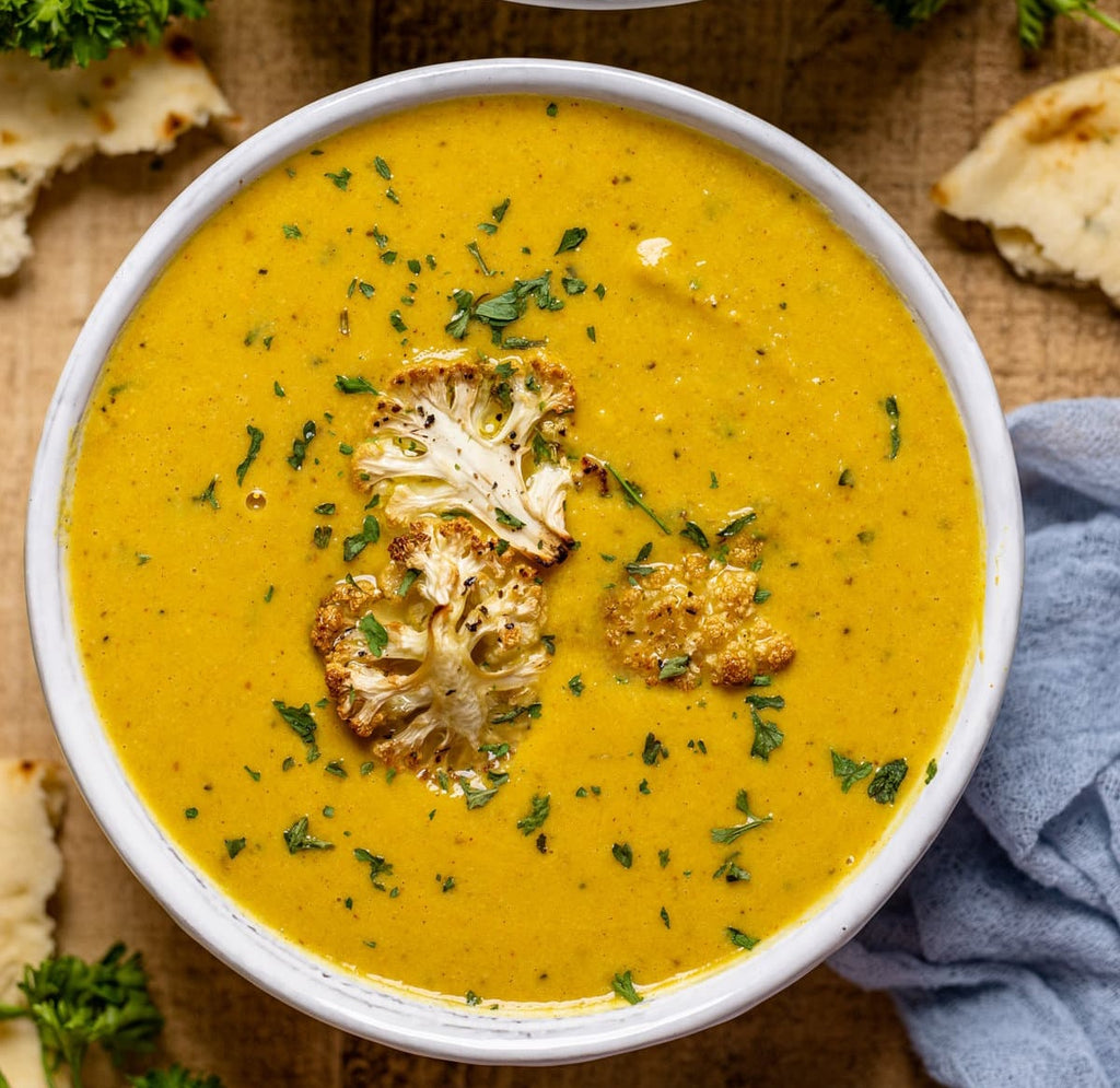 Creamy Roasted Garlic Cauliflower Chickpea Soup [Vegan]